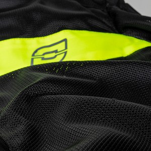 CHAQUETA OZONE DART NEGRA Y FLUOR
