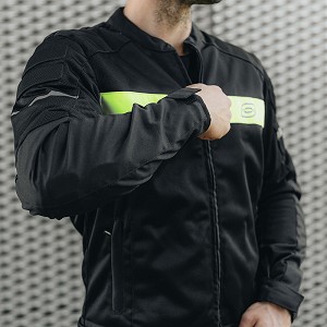 CHAQUETA OZONE DART NEGRA Y FLUOR