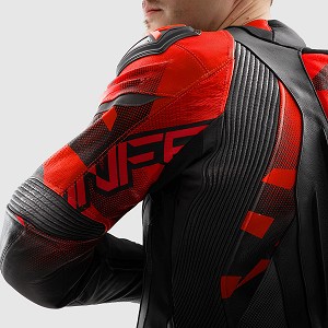 CHAQUETA REBELHORN INFERNO NEGRA Y ROJA