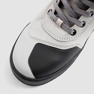 BOTA REBELHORN SPIKE BLANCA 