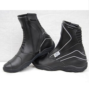 BOTA KUM SENIA CORTA