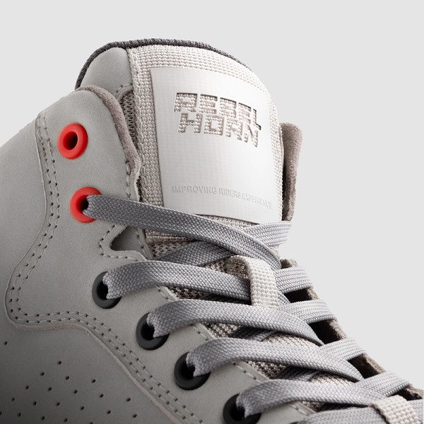 BOTA REBELHORN SPIKE BLANCA