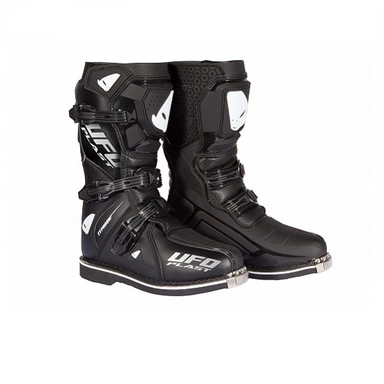BOTA UFO TYPHOON INFANTIL NEGRA