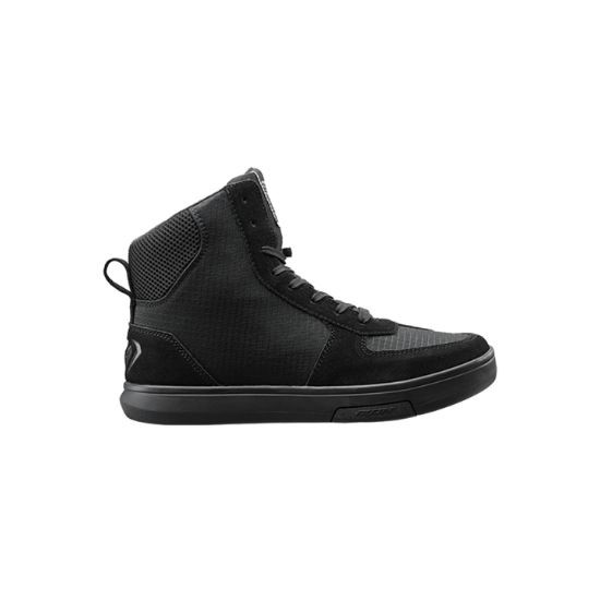 BOTAS IXON GHOST AIR NEGRA