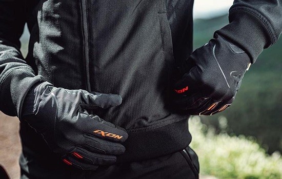 GUANTE IXON PRO HURRICANE 2 NEGRO Y ROJO