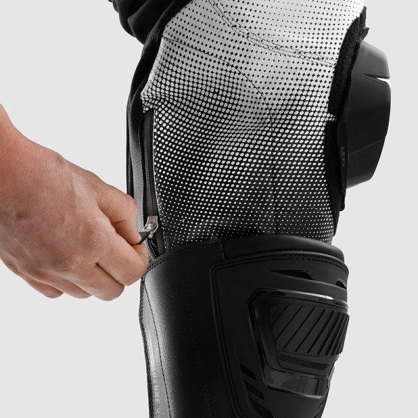 PANTALON REBELHORN INFERNO NEGRO Y BLANCO