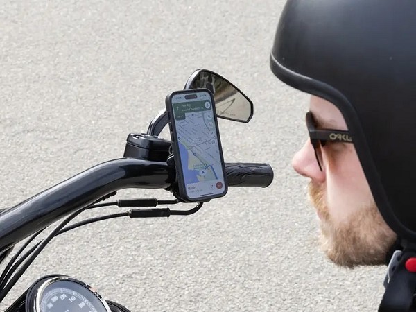 SOPORTE SMARTPHONE PARA BOMBA DE FRENO/EMBRAGUE QUAD LOCK